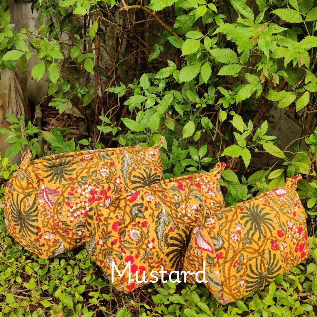 Jaal travel pouch sets of 3 - GHAAVI.