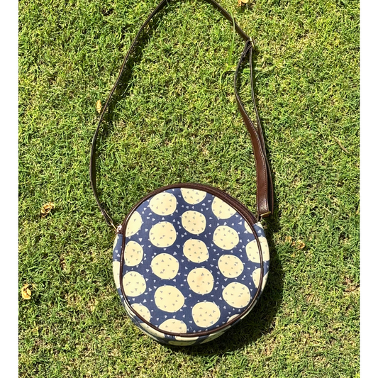 Circle orbit Sling Bag