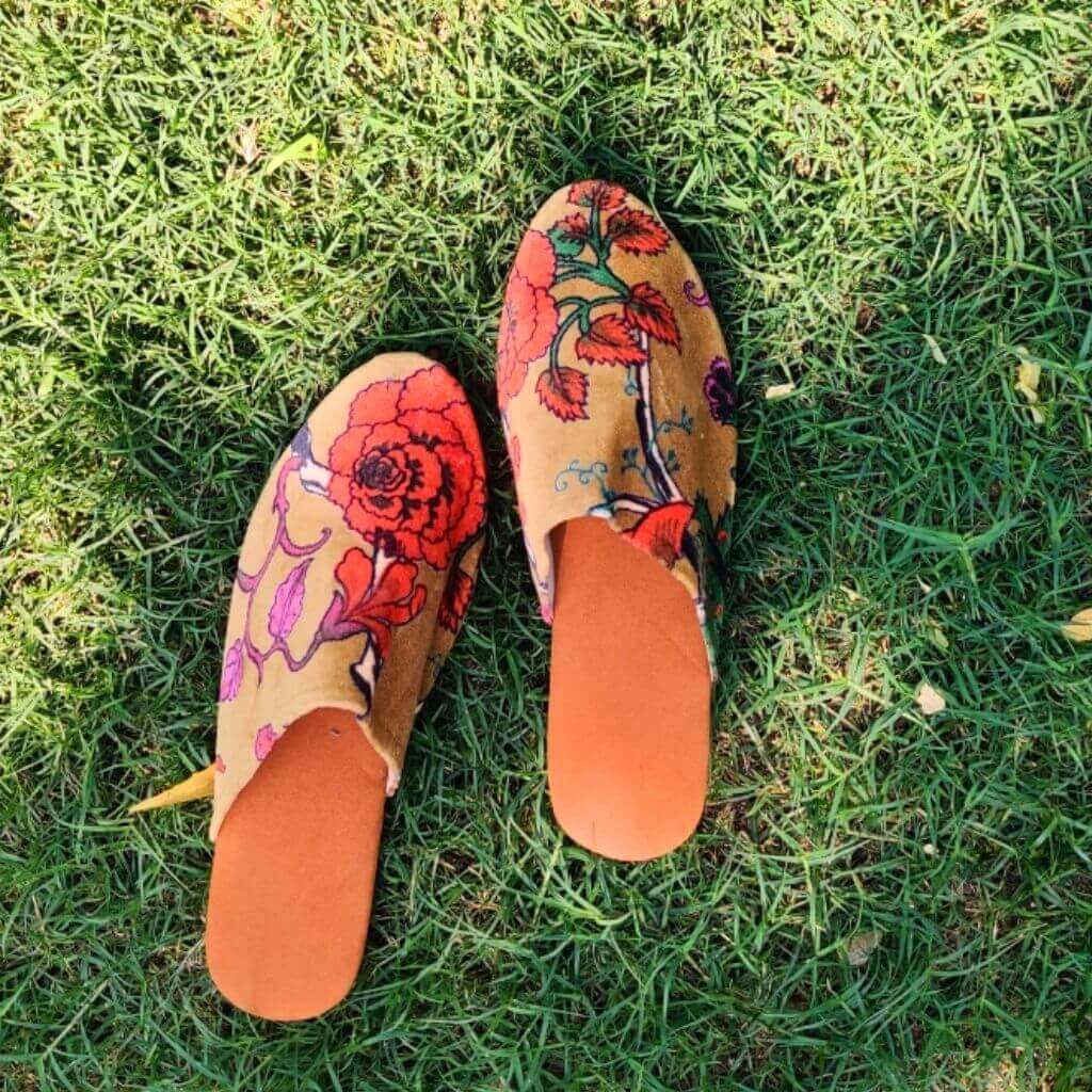 Olive Flower Velvet Sandals - GHAAVI.