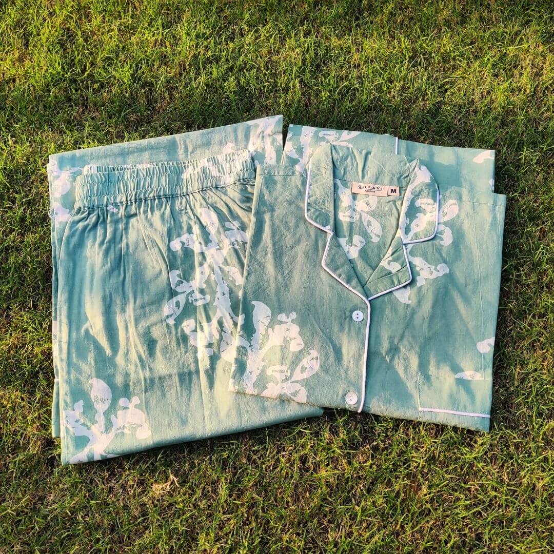 Tropical blue tree Printed Night suit - GHAAVI.