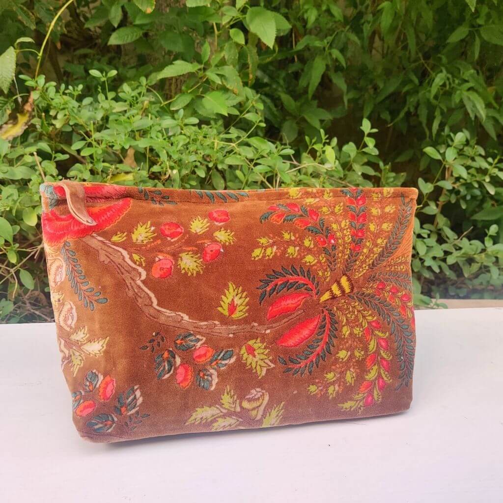 Velvet XL Pouch - Floral Print - GHAAVI.