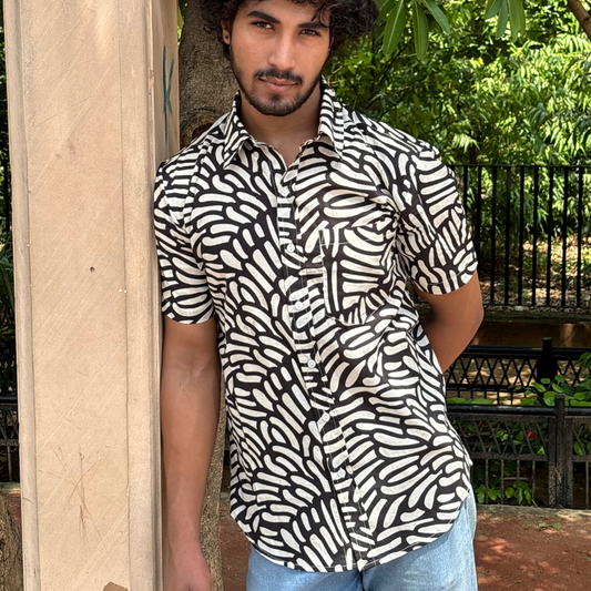 Black Coral short sleeve Shirt