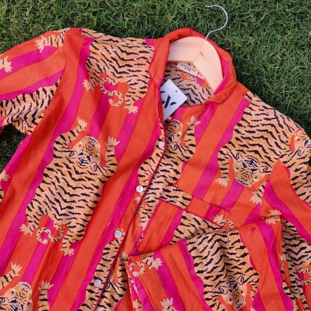 Orange & Pink Tiger Printed Cotton Night suit - GHAAVI.