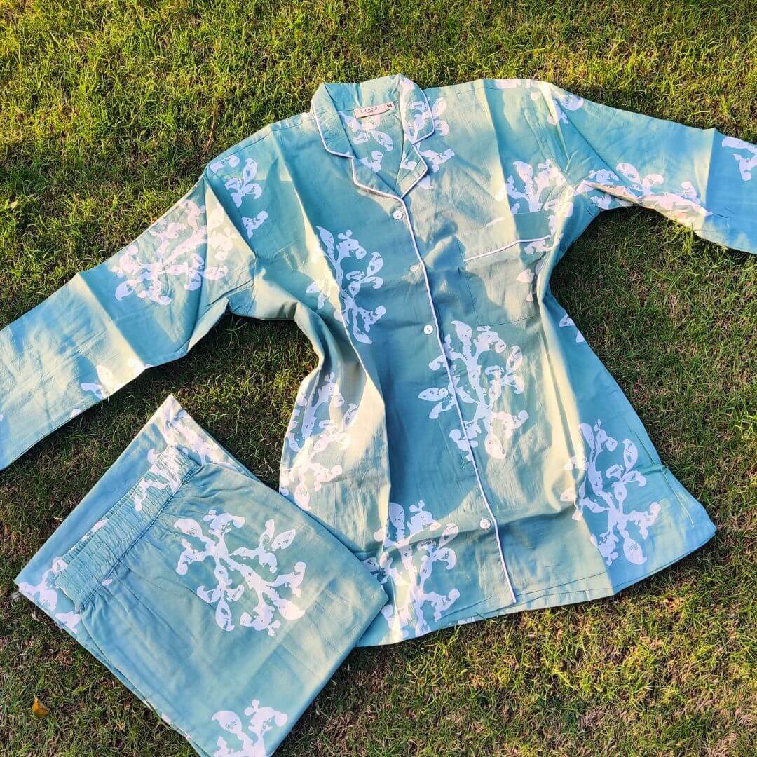 Tropical blue tree Printed Night suit - GHAAVI.